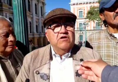 #GrupoFides | #ANF El vocero del Conade #LaPaz Julio Alvarado llama ignorante al presidente…