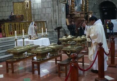 #LaPaz | Como parte de las actividades por el 16 de Julio, este lunes…