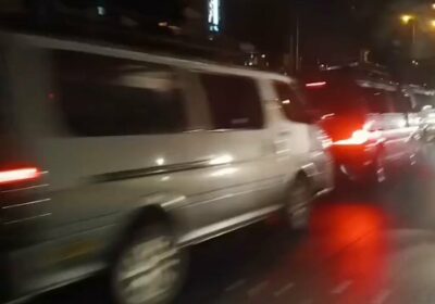 #GrupoFides | #ANF La fila para cargar combustible vuelve a extenderse hasta el instituto…