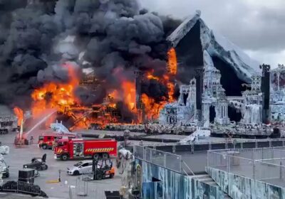 🇧🇪 | ÚLTIMA HORA — Un gran incendio consumió el escenario principal del festival…
