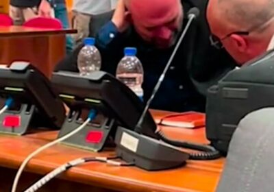 El escritor italiano Roberto Saviano logra una importante victoria contra la mafia napolitana Un…