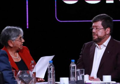 Estuve en el Foro Presidencial de la CAINCO, respondiendo preguntas difíciles de periodistas acuciosos.…