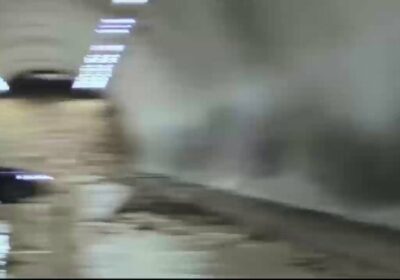 🇨🇳 | Un deslizamiento de tierra bloquea un túnel en Fuzhou, Fujian, en China,…