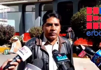 El dirigente gremial alteño Toño Siñani critica políticos de izquierda y derecha. Cree que…