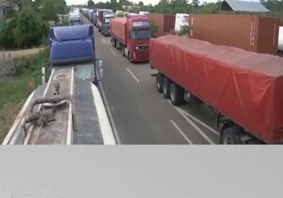#GrupoFides | #ANF Pedro Quispe, dirigente del transporte pesado, denunció que los choferes esperan…