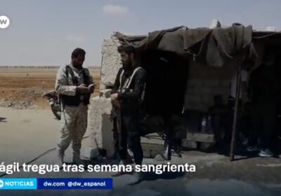 Jordania envía ayuda humanitaria al sur de Siria Según informó la televisión oficial jordana,…