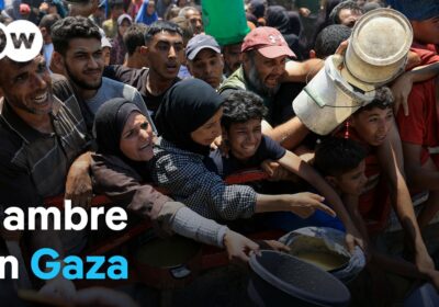 Israel dice que permitirá que entre la ayuda a Gaza por paracaídas La ONU…