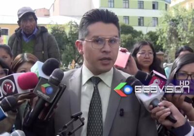 Diputado Manolo Rojas PDC plantea retiro del busto de @evoespueblo de la Asamblea señalando:…