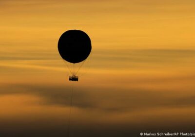 La imagen del día: Atardecer en Berlín desde el aire El globo aerostático cautivo…