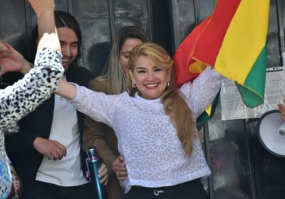 La frase de hoy “NO FUE GOLPE, FUE FRAUDE” Jeanine Añez al abandonar la…