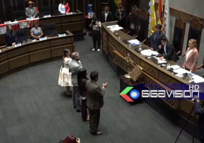 #LaPaz En la primera sesión preparatoria senadores electos lograron ponerse de acuerdo para elegir…