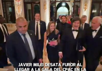 🇺🇸🇦🇷‼️ | Espectacular recibimiento en Mar-a-Lago: Milei llegó a la gala del CPAC entre…