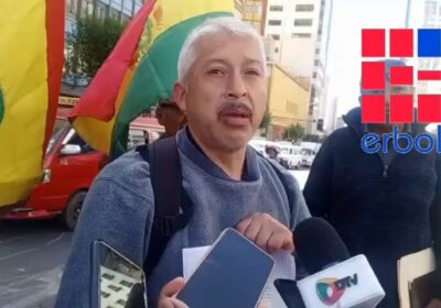 Extrabajadores aeroportuarios califican al ministro Édgar Montaño «pinocho» y «payaso», tras no haber podido…