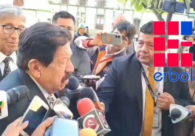 Oscar Eid, antiguo referente del MIR, llega a la posesión. Dice que Rodrigo Paz…