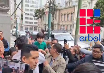 «Claro, estamos conformes». El vicepresidente Edmand Lara expresa su conformidad con el gabinete posesionado…