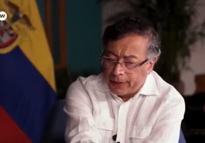 Petro dice a DW que la cocaína «va en contenedores en los grandes buques…