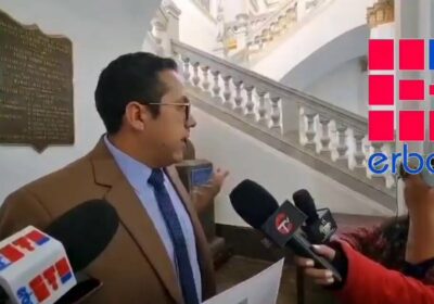 La bancada de Súmate solicita formalmente quitar el busto de Evo Morales del Legislativo.…