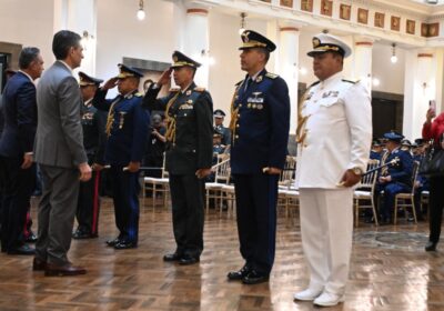 #GrupoFides | #ANF #Seguridad 𝐏𝐫𝐞𝐬𝐢𝐝𝐞𝐧𝐭𝐞 𝐏𝐚𝐳 𝐩𝐨𝐬𝐞𝐬𝐢𝐨𝐧𝐚 𝐚𝐥 𝐀𝐥𝐭𝐨 𝐌𝐚𝐧𝐝𝐨 𝐌𝐢𝐥𝐢𝐭𝐚𝐫 𝐲 𝐝𝐞𝐬𝐢𝐠𝐧𝐚 𝐚…