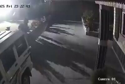 | Se ha reportado una explosión masiva en la comisaría de policía de Nowgam,…