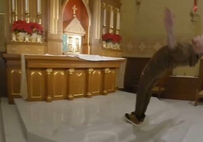 🇺🇸️ | Detienen en una iglesia de a un hombre que decía ser Jesucristo.…