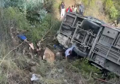 #GrupoFides | #ANF #Seguridad Un bus de la empresa Bolívar se embarrancó al menos…