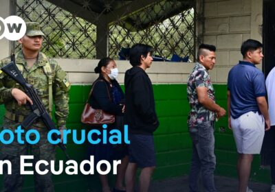 Arranca referéndum en Ecuador sobre reforma constitucional #Ecuador afronta una votación decisiva, con un…