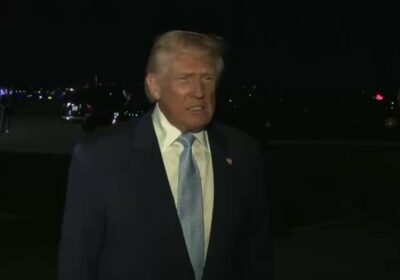 🇺🇸🇻🇪 | LO ÚLTIMO: Donald Trump hablando con periodistas en West Palm Beach sobre…