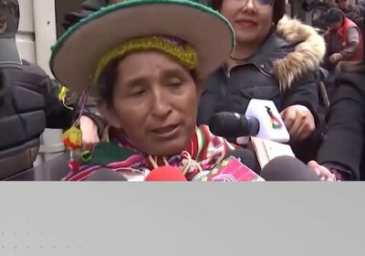 son el expresidente del Senado, Andrónico Rodríguez, junto a otros denunciantes