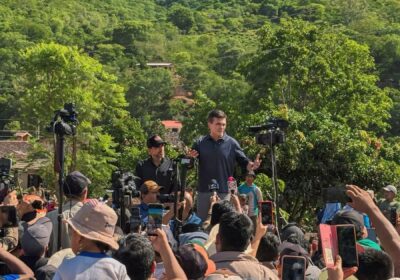 Recibimos la visita del presidente Rodrigo Paz en la comunidad de Achira, donde acompañando…