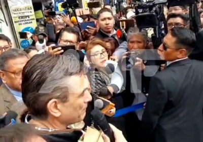 #GrupoFides | #ANF #LaPaz Emocionado hasta el llanto, el presidente Rodrigo Paz devuelve la…