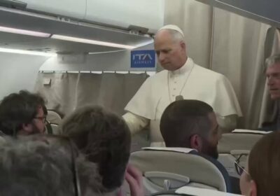 | El Papa León criticó a los católicos que ven la inmigración musulmana a…