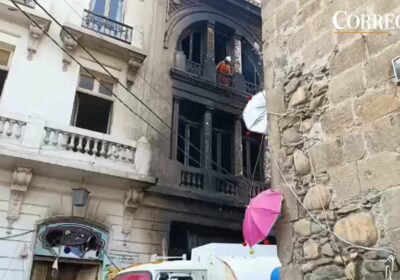 #LaPaz | Bomberos controlan incendio en una casa colonial de la calle Sagárnaga. No…