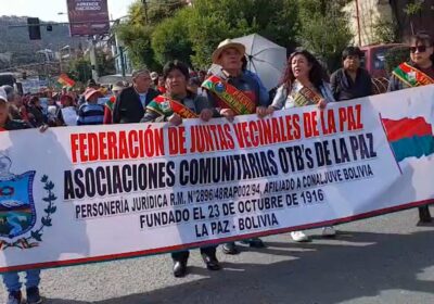 #GrupoFides | #ANF “Gobierno escucha, el pan no se toca”, dicen vecinos que marchan…