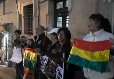 #GrupoFides | #ANF “¡Que devuelva la plata! ¡Arce, ladrón, ¿dónde están tus hijos?!”, protesta…